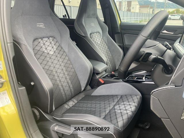 VolksWagen GOLF 2024-04 6266373-10