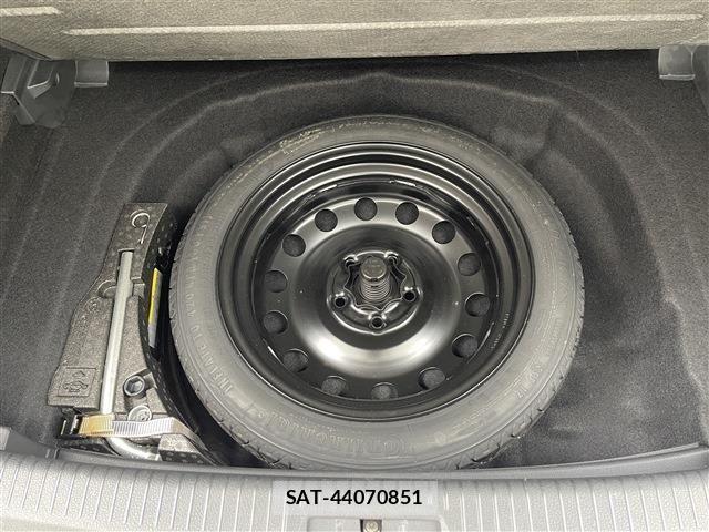 VolksWagen GOLF 2016-02 6307266-15