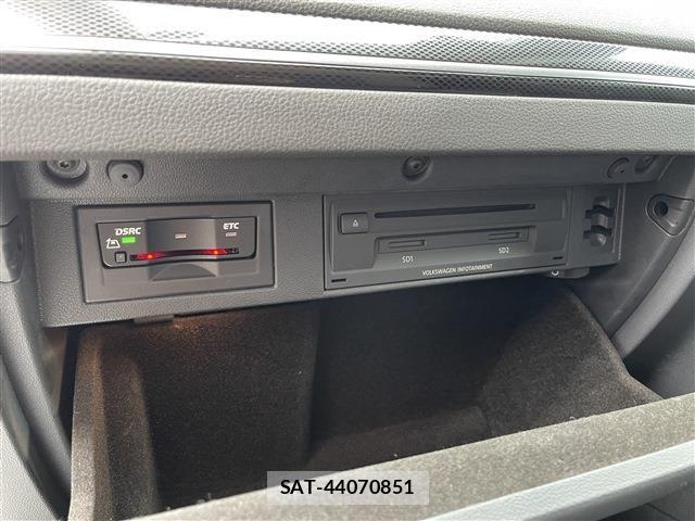 VolksWagen GOLF 2016-02 6307266-17