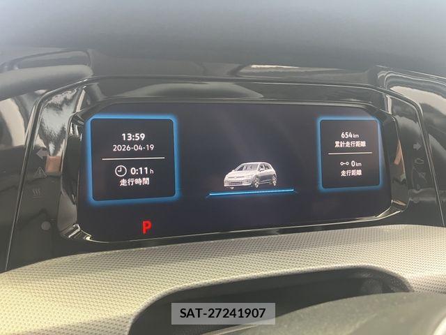 VolksWagen GOLF 2025-02 6504806-7