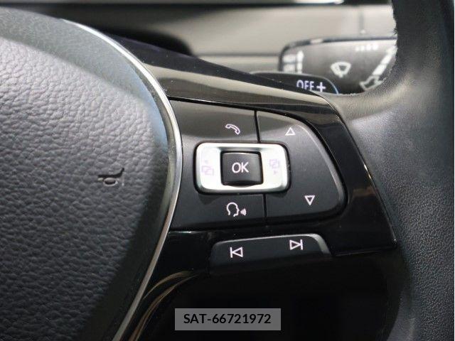 VolksWagen GOLF 2018-02 6678770-20