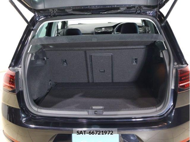 VolksWagen GOLF 2018-02 6678770-6