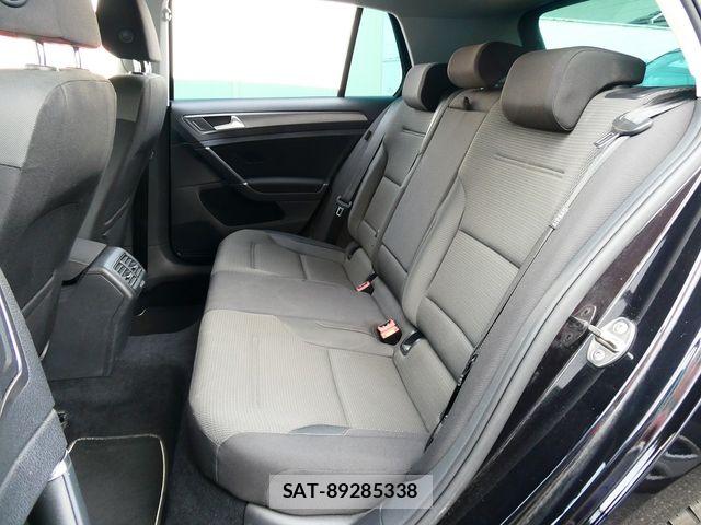 VolksWagen GOLF 2017-07 6678772-23