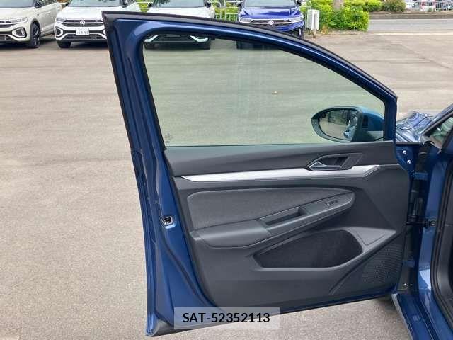 VolksWagen GOLF 2024-12 6717757-12