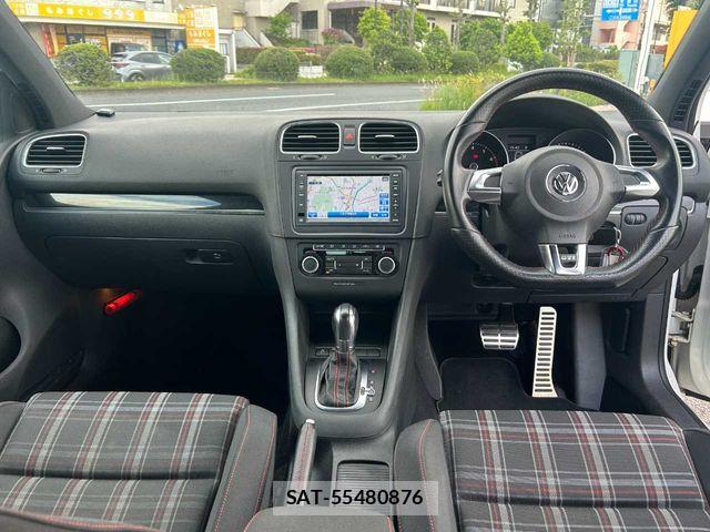 VolksWagen GOLF 2012-12 6753905-2