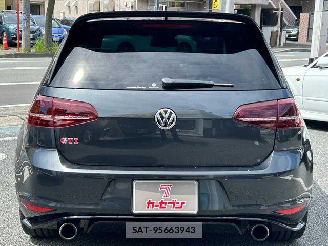 VolksWagen GOLF 2016-06 6753898-22