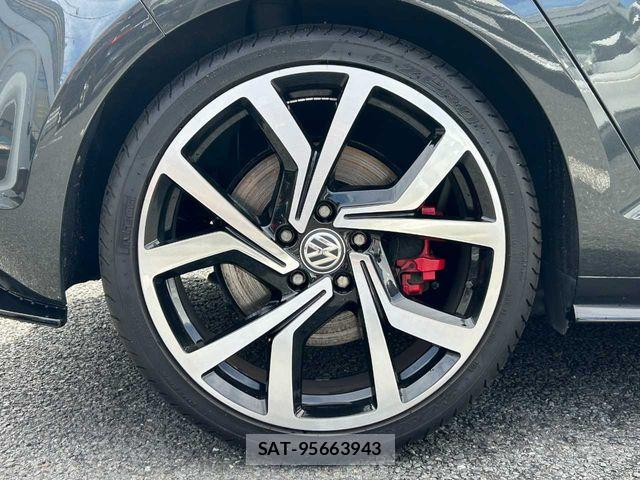 VolksWagen GOLF 2016-06 6753898-27