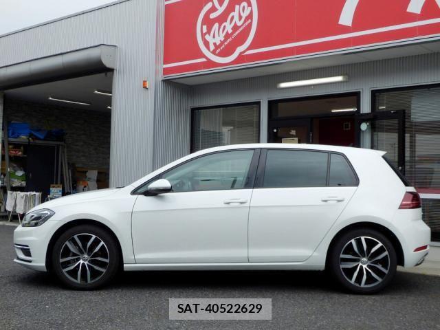 VolksWagen GOLF 2018-08 6818011-14