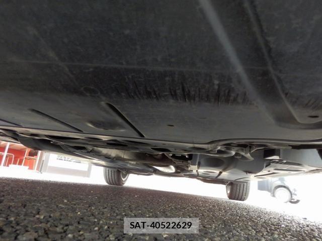 VolksWagen GOLF 2018-08 6818011-26