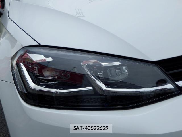 VolksWagen GOLF 2018-08 6818011-4