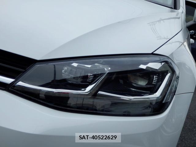 VolksWagen GOLF 2018-08 6818011-5