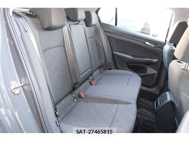 VolksWagen GOLF 2023-12 6915331-10