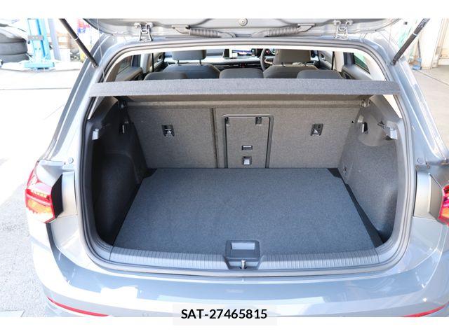 VolksWagen GOLF 2023-12 6915331-17