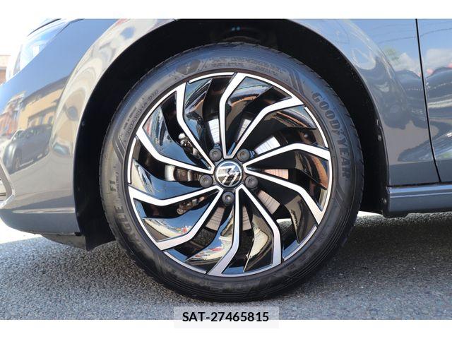 VolksWagen GOLF 2023-12 6915331-26