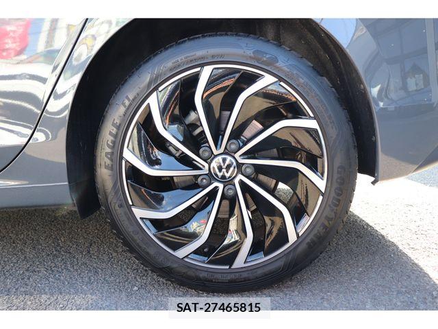 VolksWagen GOLF 2023-12 6915331-27