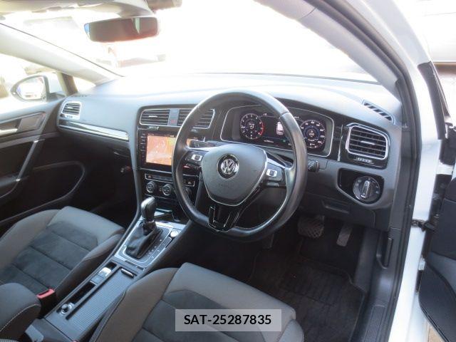 VolksWagen GOLF 2019-09 6915327-3