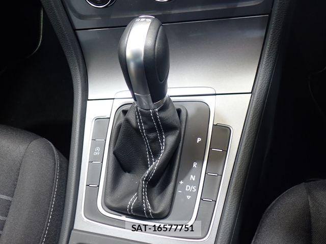 VolksWagen GOLF 2015-05 6915330-14