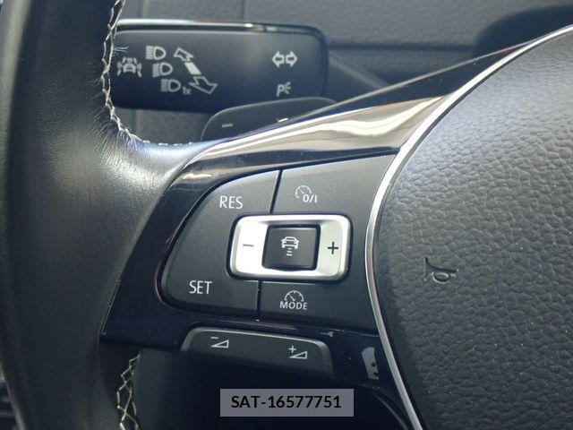 VolksWagen GOLF 2015-05 6915330-18