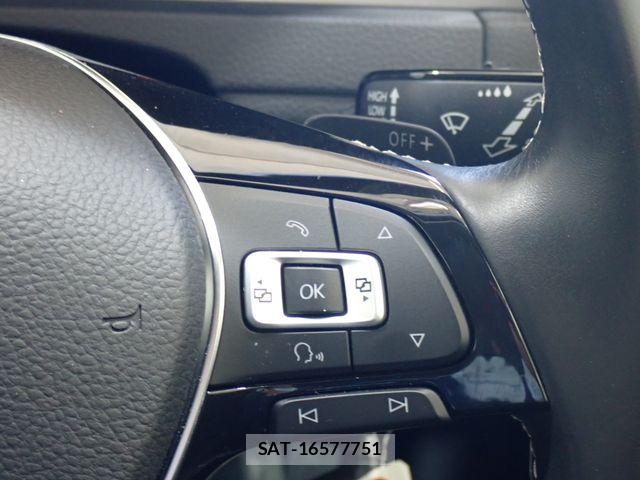 VolksWagen GOLF 2015-05 6915330-19