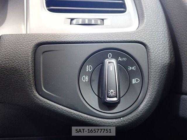 VolksWagen GOLF 2015-05 6915330-20