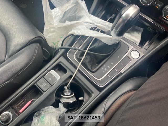 VolksWagen GOLF 2017-02 7227080-17