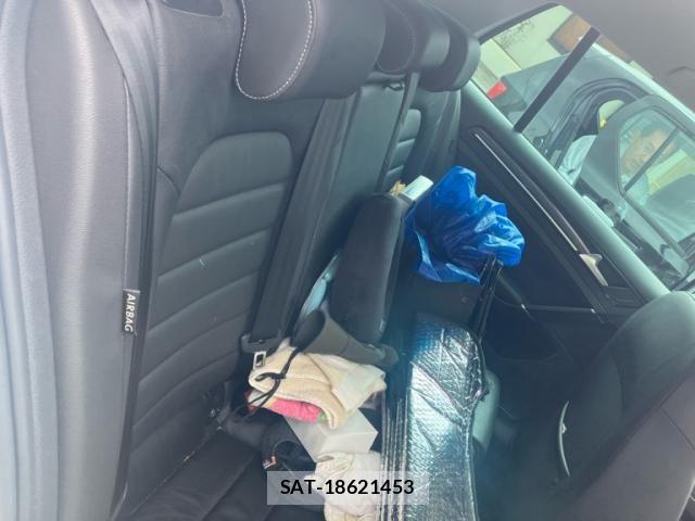 VolksWagen GOLF 2017-02 7227080-6
