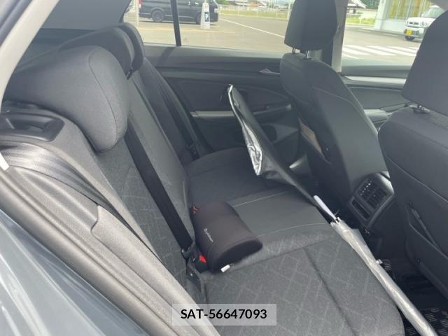 VolksWagen GOLF 2023-07 7227086-10