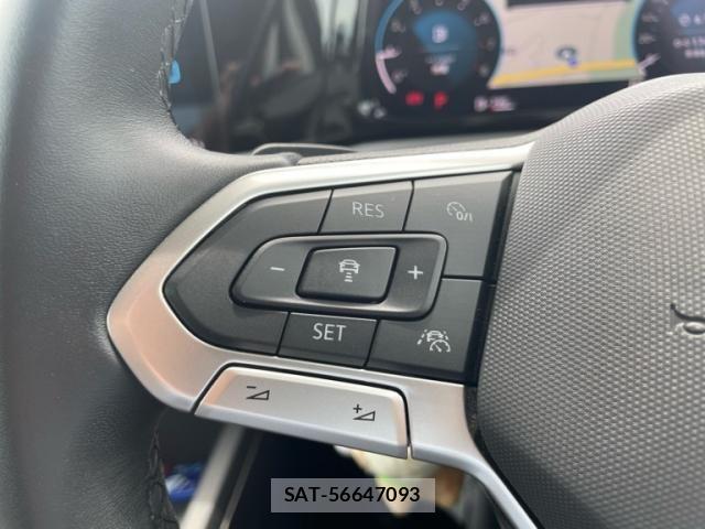 VolksWagen GOLF 2023-07 7227086-18