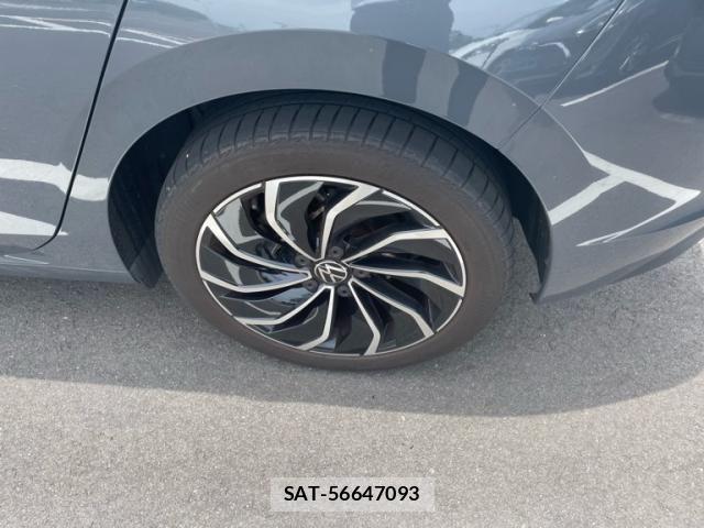 VolksWagen GOLF 2023-07 7227086-6