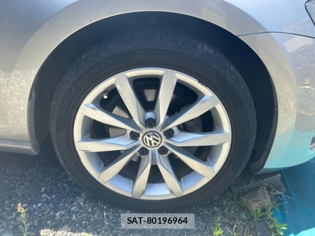 VolksWagen GOLF 2015-08 7227079-4