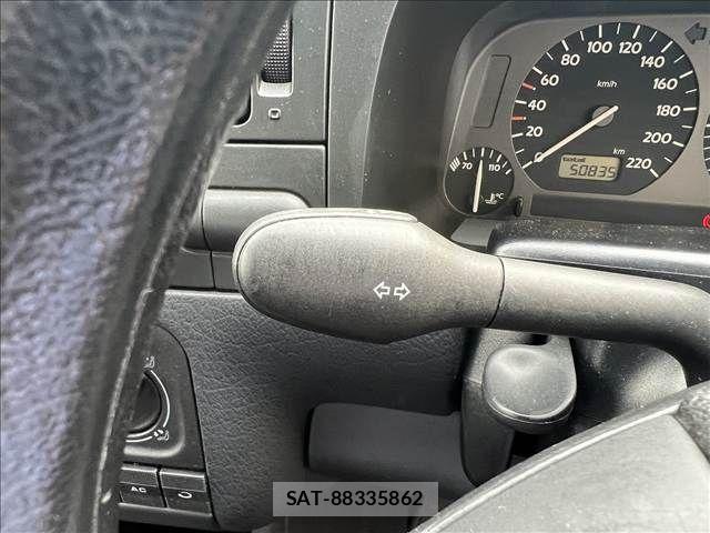VolksWagen GOLF 1998-04 7227076-9