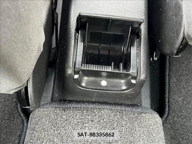 VolksWagen GOLF 1998-04 7227076-14