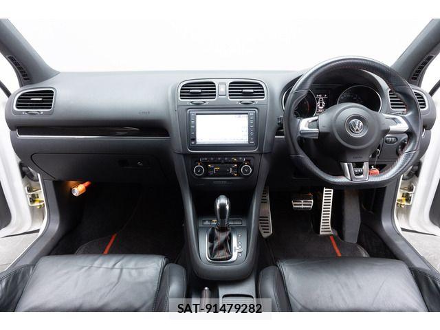 VolksWagen GOLF 2012-09 7227077-1