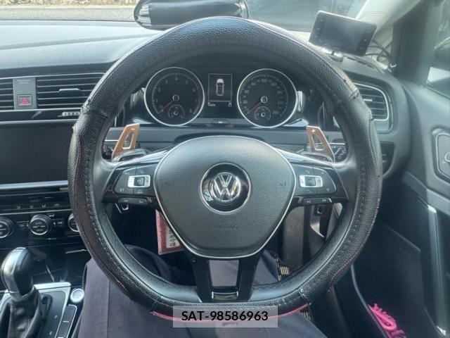 VolksWagen GOLF 2015-08 7252832-13