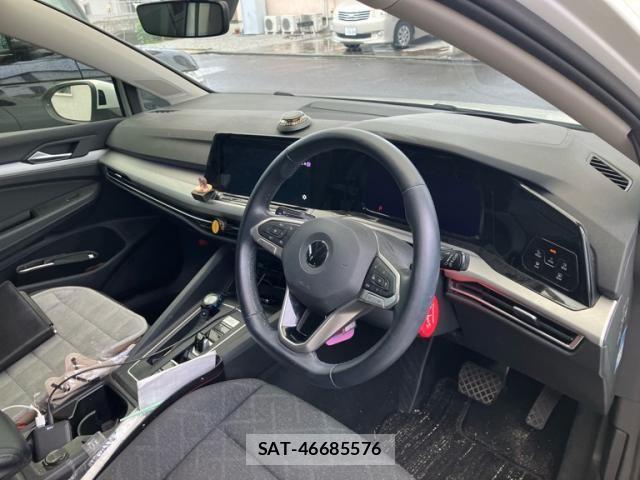 VolksWagen GOLF 2021-08 7261879-11