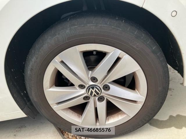 VolksWagen GOLF 2021-08 7261879-6