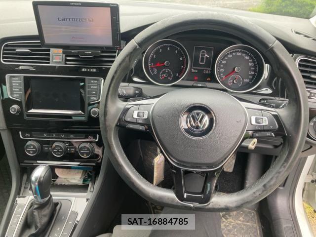 VolksWagen GOLF 2013-06 7331182-19