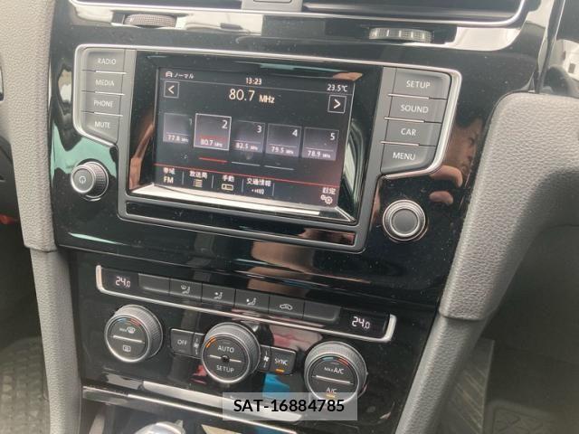 VolksWagen GOLF 2013-06 7331182-23