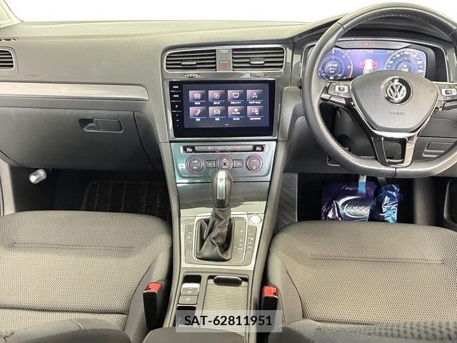 VolksWagen GOLF 2020-09 7331170-17