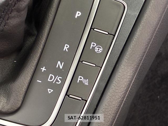 VolksWagen GOLF 2020-09 7331170-22