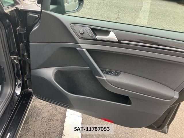 VolksWagen GOLF 2015-06 7331172-10