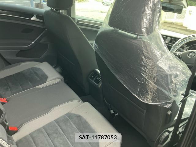 VolksWagen GOLF 2015-06 7331172-17