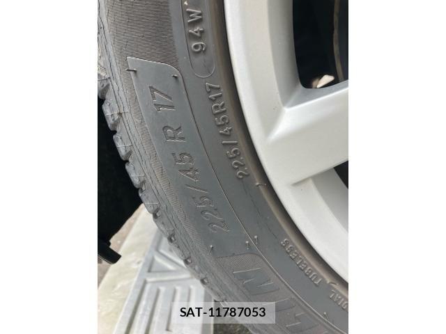 VolksWagen GOLF 2015-06 7331172-21