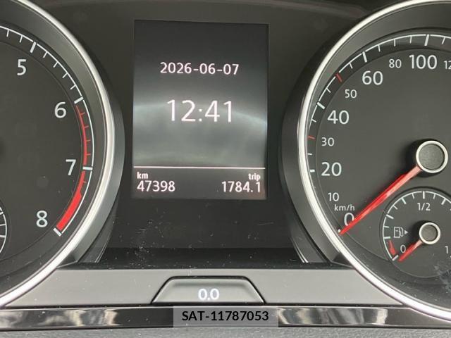 VolksWagen GOLF 2015-06 7331172-24
