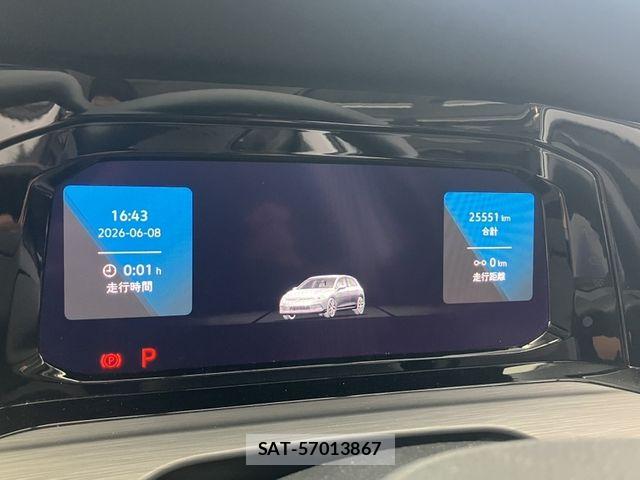 VolksWagen GOLF 2021-05 7360466-7