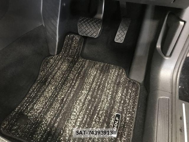 VolksWagen GOLF 2019-11 7360467-23