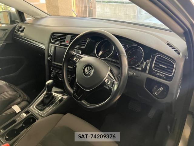 VolksWagen GOLF 2014-03 7360464-10