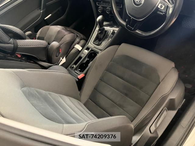 VolksWagen GOLF 2014-03 7360464-12