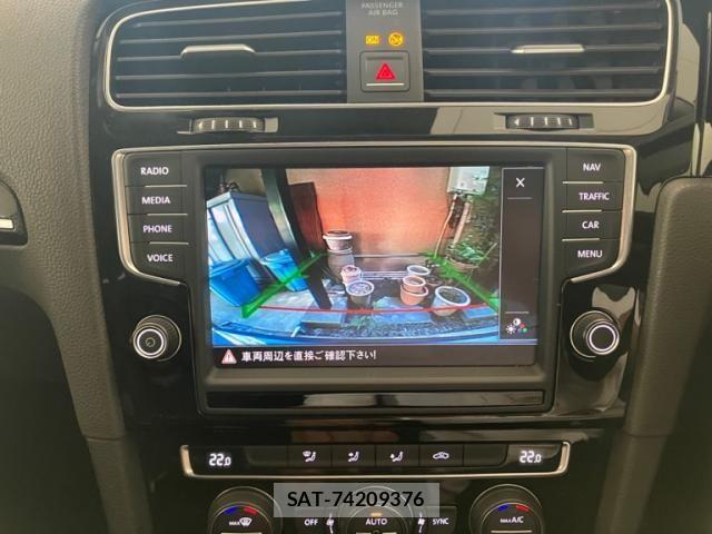 VolksWagen GOLF 2014-03 7360464-19