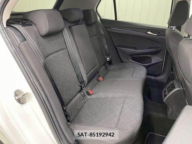 VolksWagen GOLF 2023-06 7360463-9